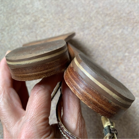 COACH Python Leather Brown and Gold Lobster Claw Thong Flat Sandal Size 5 1/2 - Picture 7 of 9